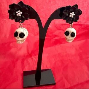 Day of the Dead Dia de los Muertos Gothic Skull 💀 Black Camellia Flower Earrings
